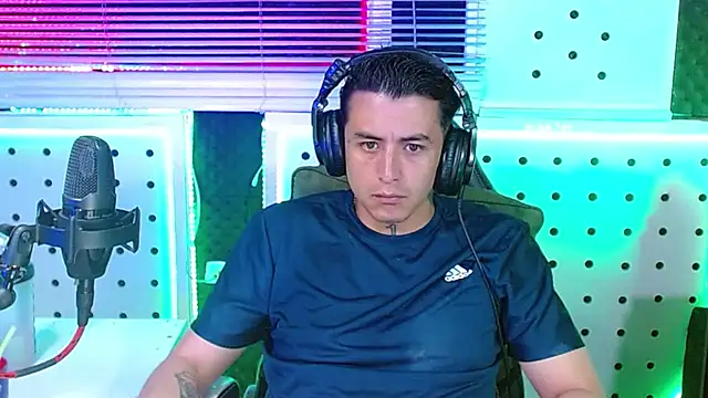 Godofcumxxx Chat XXX in diretta