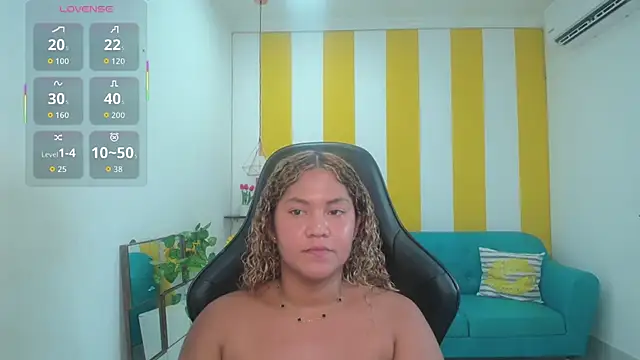 Cristal_War Chat XXX in diretta