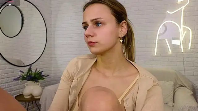 Chat +18 de Wendy_D0ll ao vivo