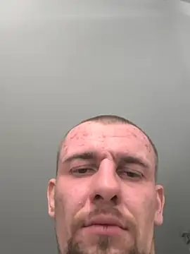 Regularfucker28's Live XXX Chat