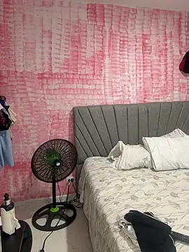 Chat +18 de Tana_latin ao vivo