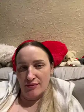 دردشة TomilaSi الجنسية المباشرة