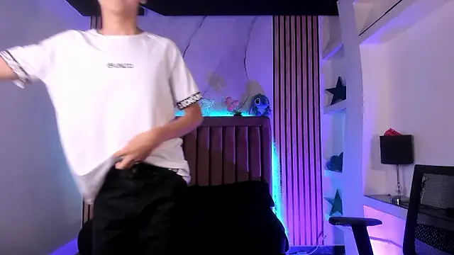 SthepanodiMonaco 라이브 XXX 채팅