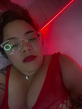 Lindalatina2001's Live XXX Chat