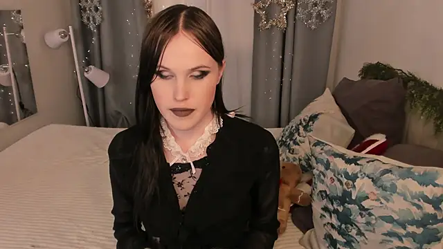 Pokazy przed kamerką – EffieMinki