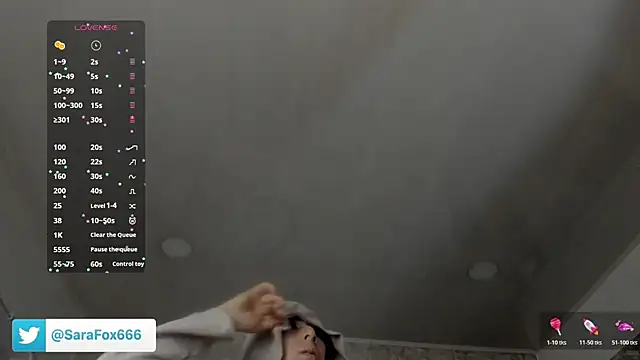 Sara_Foxx1's Live XXX Chat