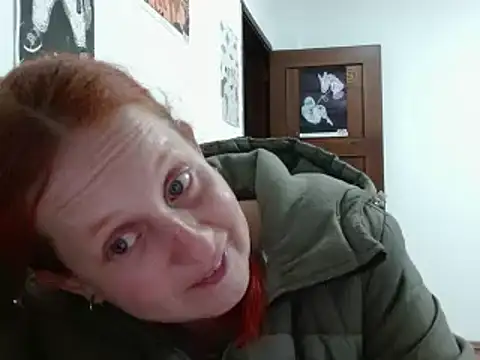 ViioletaMora élő XXX-chatje