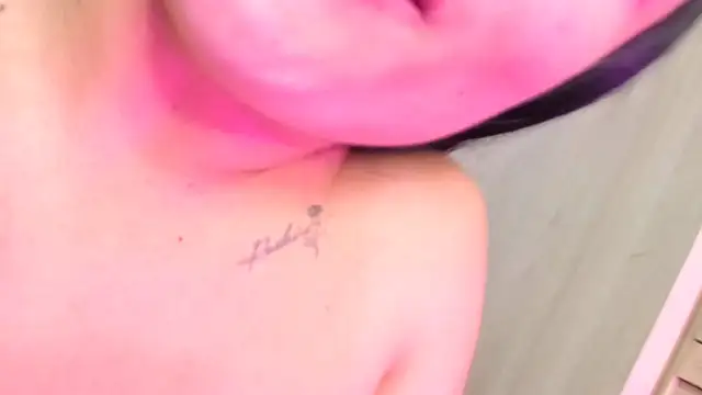 candy_hot999 Adlı Modelin Canlı XXX Sohbeti