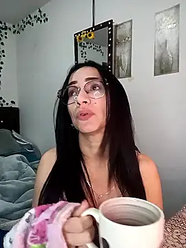 Czat XXX na  żywo – YaraDuartee