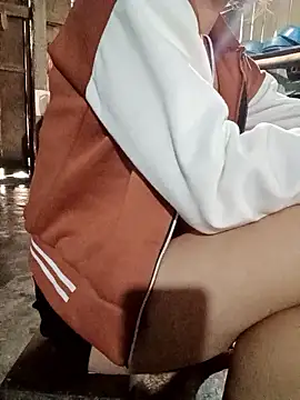 Chat +18 de nhinhi-sexy ao vivo