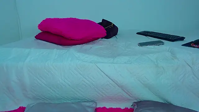 Milytylor Adlı Modelin Canlı XXX Sohbeti