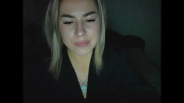 Show modela Roxi_Joy na web-kameri