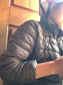 Chat +18 de hinicky-0 ao vivo