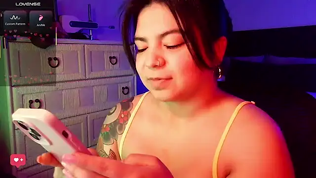 Chat XXX Live kimmiakiss22