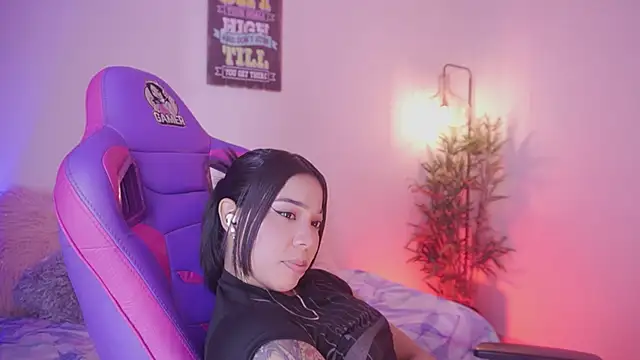 madelyn_rose_'s Live XXX Chat