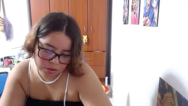 saenz_eymi's Webcam Show