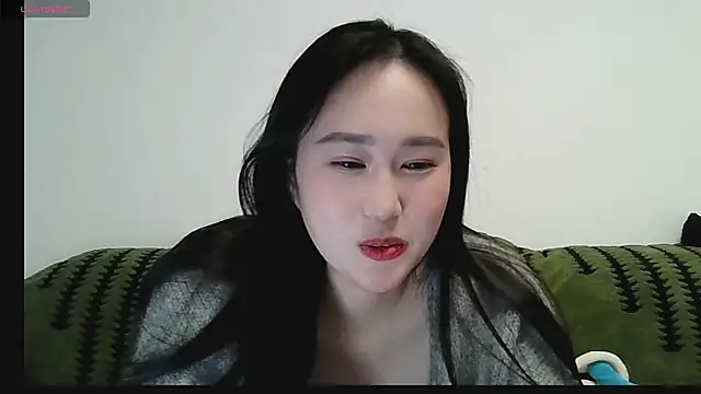 Belinda66 Adlı Modelin Canlı XXX Sohbeti