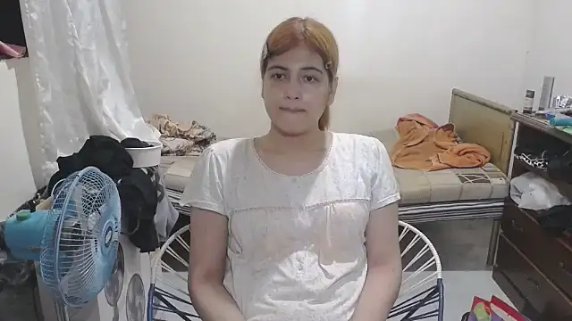 XXX chat uživo modela Mirage_Sertori