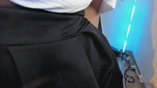 Cleopatra_COL: απευθείας συνομιλία ΧΧΧ