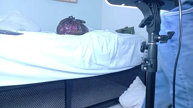 XXX chat uživo modela AbigailLenox__