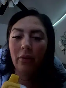 Miabelle2233's Live XXX Chat