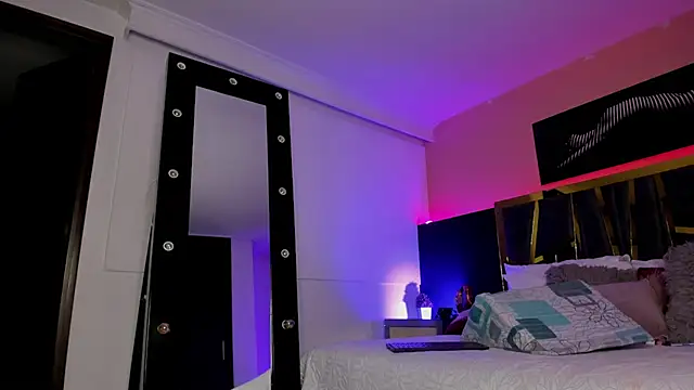 دردشة Chloe_Connor الجنسية المباشرة