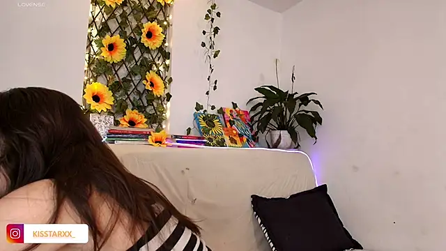 kisstarxxx: онлайн-секс-чат