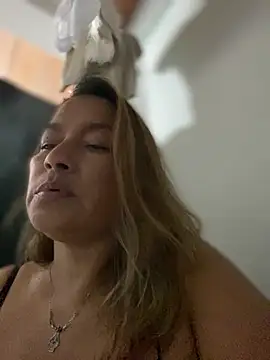 Jlo_69 – Live XXX-chat