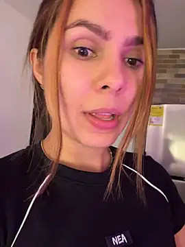 SofiaG_: απευθείας συνομιλία ΧΧΧ