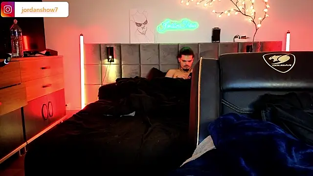 JordanShow Live XXX-chat