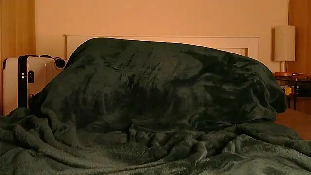 poleheathen: απευθείας συνομιλία ΧΧΧ