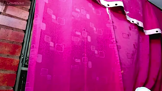 holy_juli: απευθείας συνομιλία ΧΧΧ