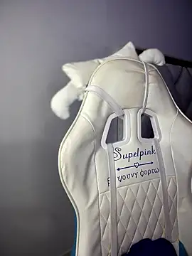 isabela_l's Webcam Show