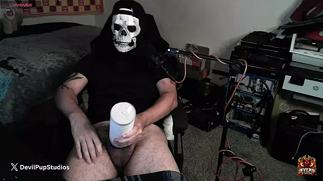 DevilPup75_'s Live XXX Chat