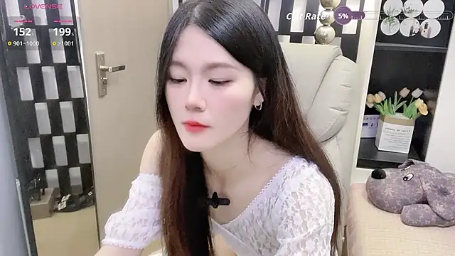 Yueyue-MM 网络视讯表演