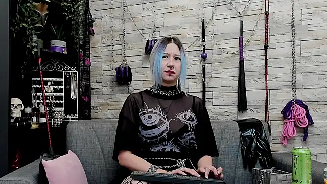 CruelMistress Live XXX Chat