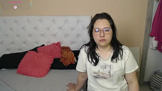 May_Carlier: απευθείας συνομιλία ΧΧΧ