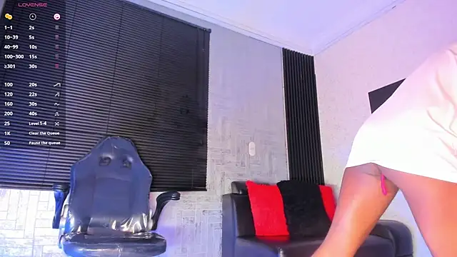 XXX chat uživo modela JhonyMiller_