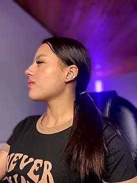 Sofia18_pinkkのライブXXXチャット