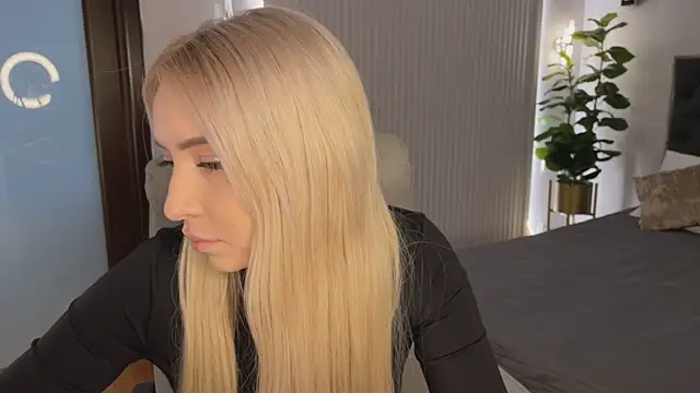 OhMyEmma: απευθείας συνομιλία ΧΧΧ