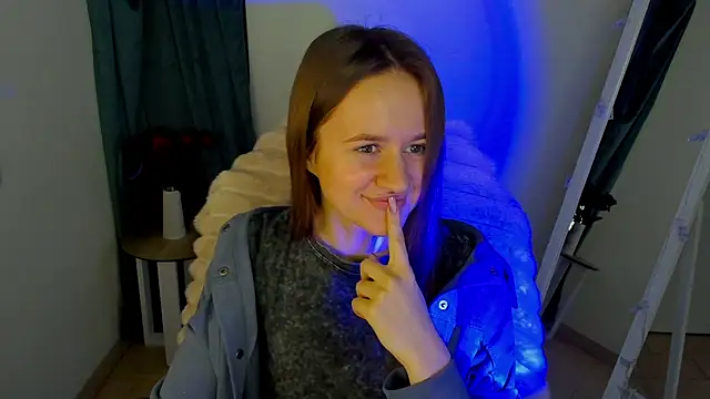 Catherine_e live XXX chat