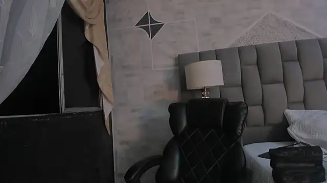 دردشة ChannelWhitee_ الجنسية المباشرة