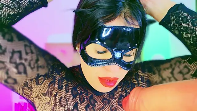 CharlootteEvans' Live XXX Chat