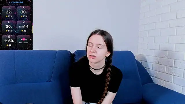 Czat XXX na żywo – LucettaAdy