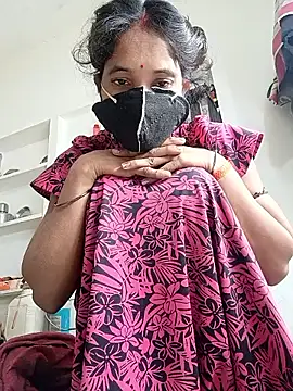 Cuty_tanya élő XXX-chatje