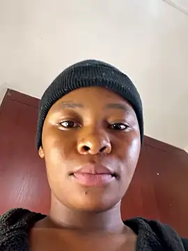 MiyaXo2's Webcam Show