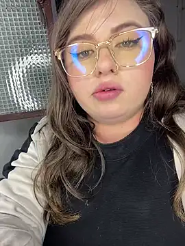 Kitty_Bms_ 即時 XXX 聊天