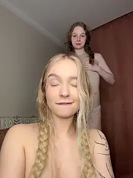 -teenytiny-'s Live XXX Chat