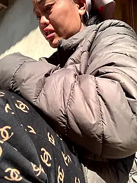 hinicky-0: απευθείας συνομιλία ΧΧΧ