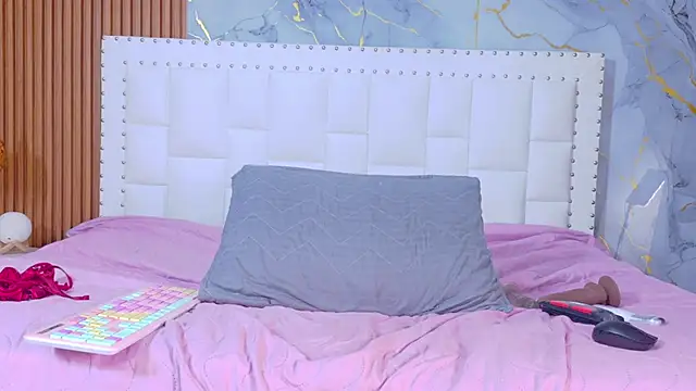 indianschoolgirl Adlı Modelin Canlı XXX Sohbeti